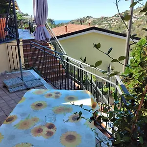 https://via-val-dolivi-165-casa-vacanze.hotelitalianriviera.com